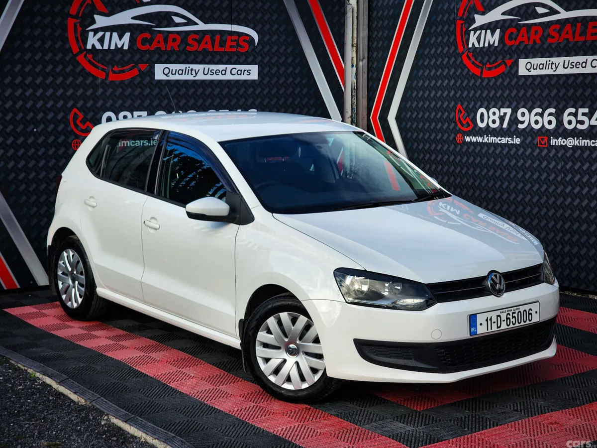 Volkswagen Polo Hatchback, Petrol, 2011, White