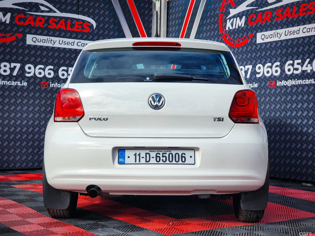 Volkswagen Polo Hatchback, Petrol, 2011, White