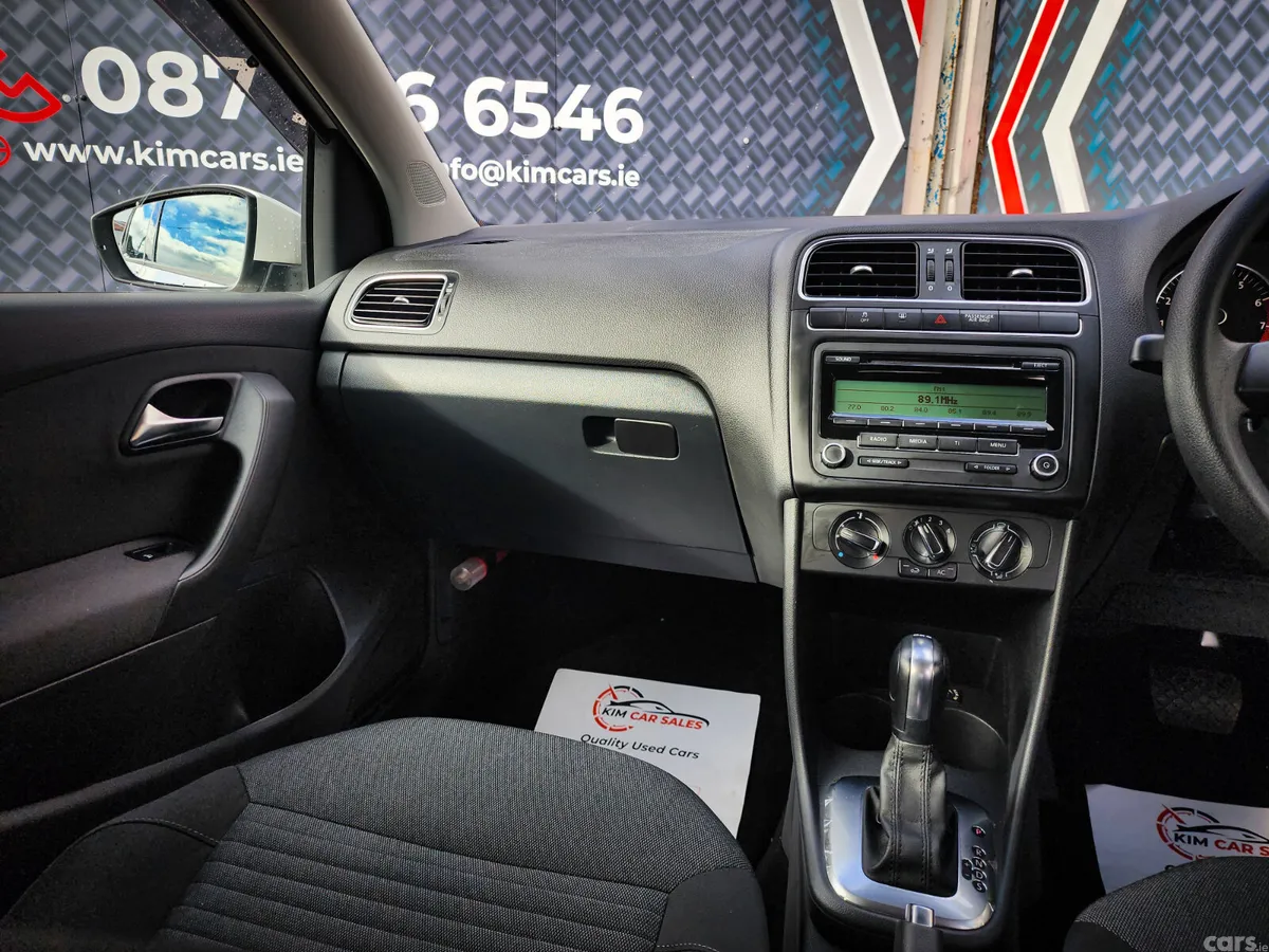 Volkswagen Polo Hatchback, Petrol, 2011, White