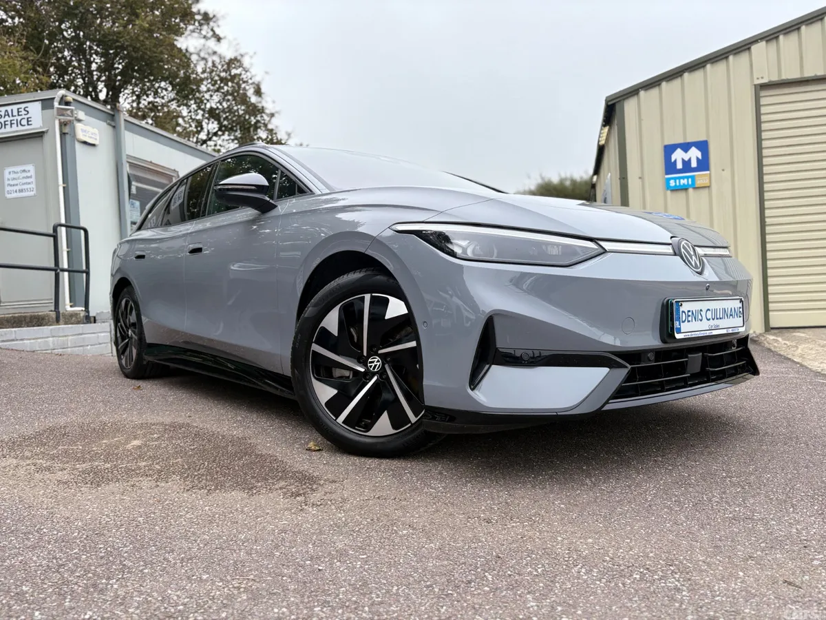 Volkswagen ID.7 Estate, Electric, 2024, Grey