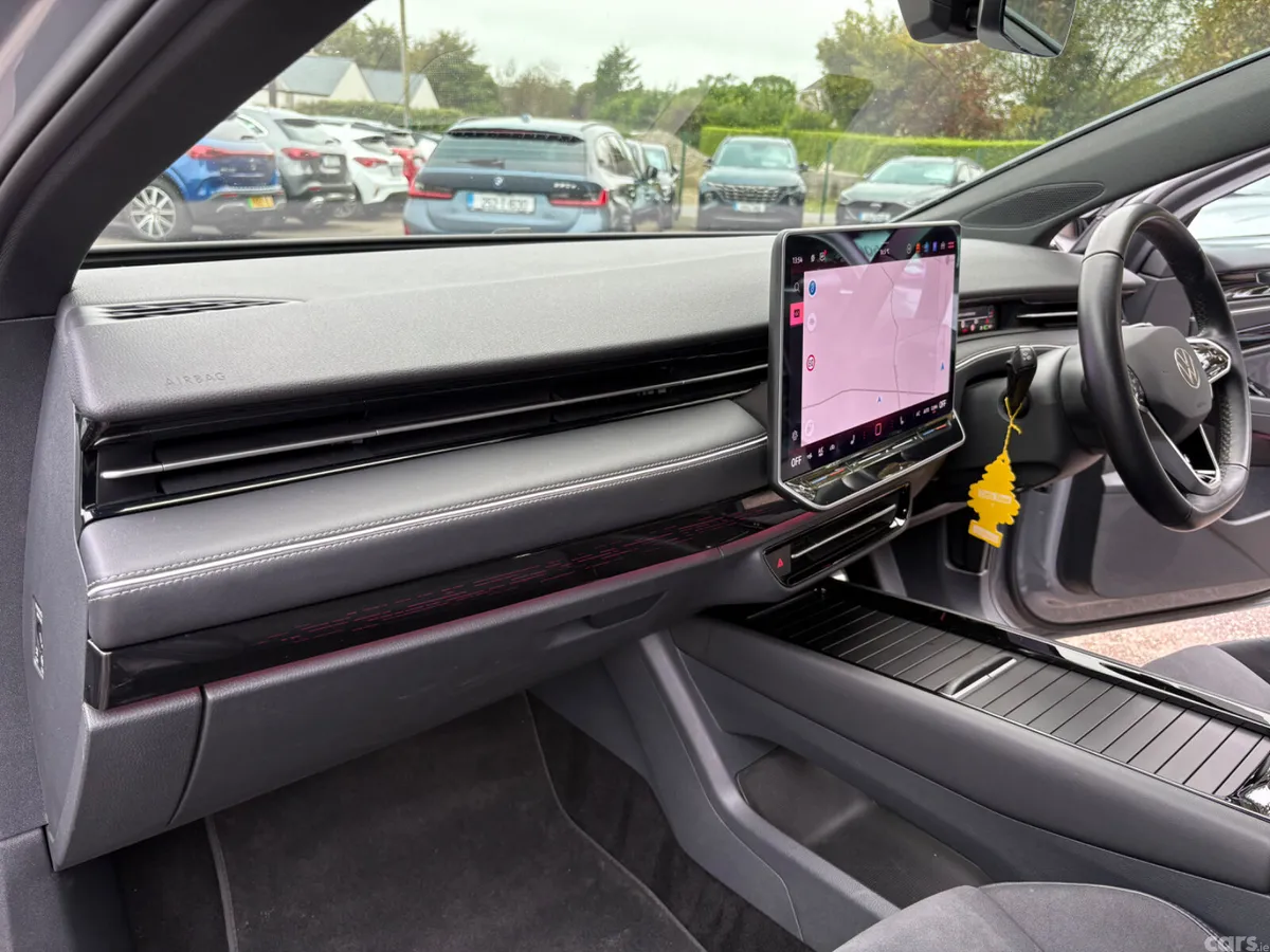 Volkswagen ID.7 Estate, Electric, 2024, Grey