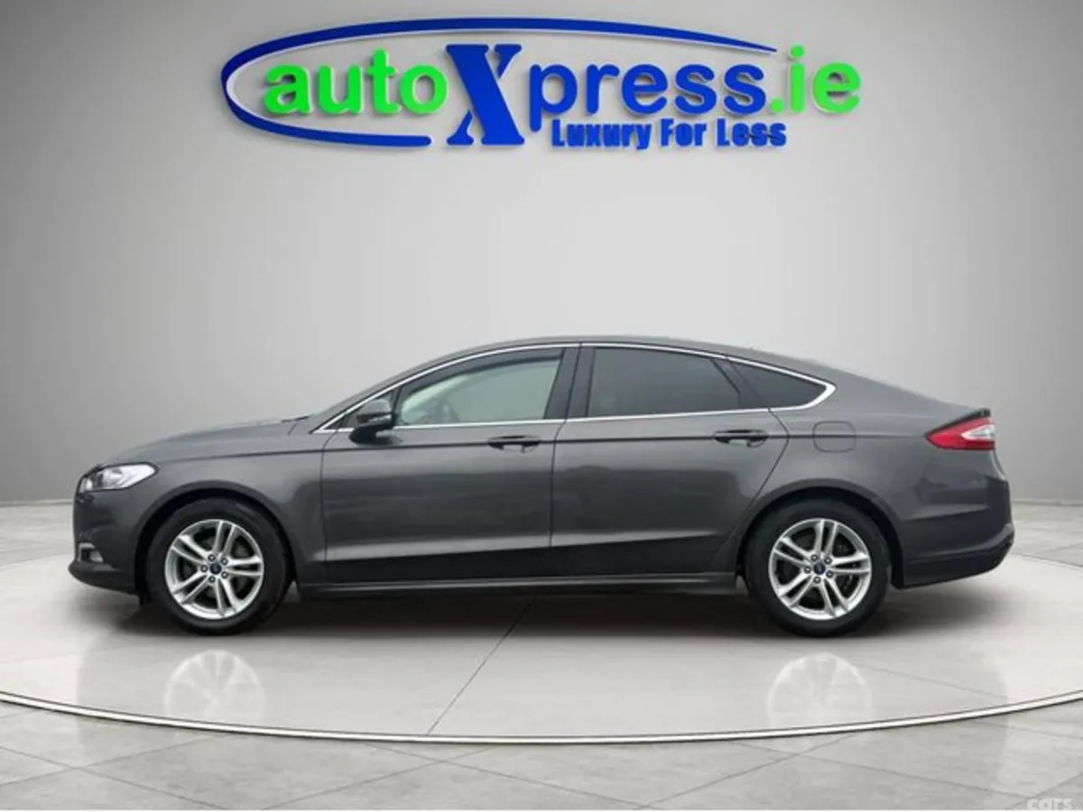 Ford Mondeo Hatchback, Diesel, 2018, Grey