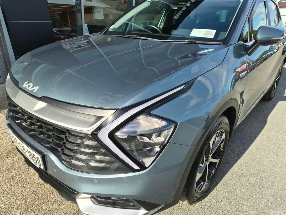 Kia Sportage MPV, Diesel, 2024, Grey