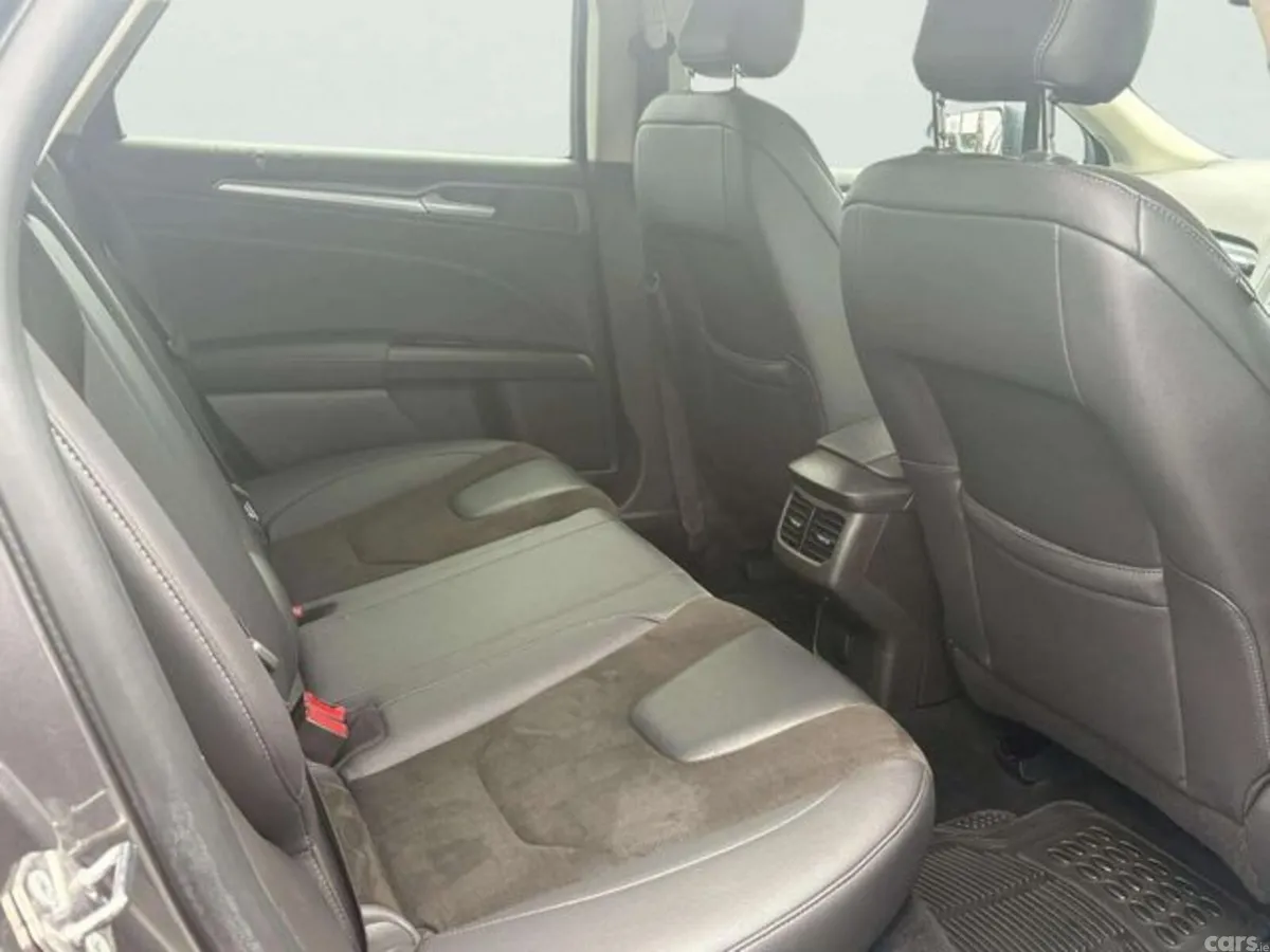 Ford Mondeo Hatchback, Diesel, 2018, Grey