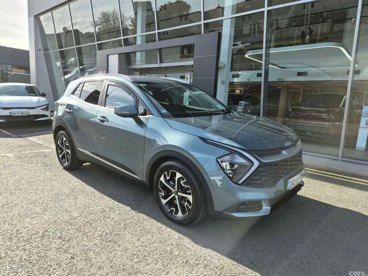 Kia Sportage MPV, Diesel, 2024, Grey