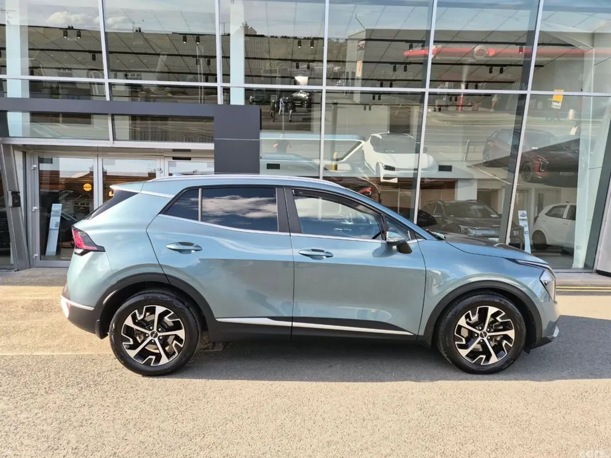 Kia Sportage MPV, Diesel, 2024, Grey