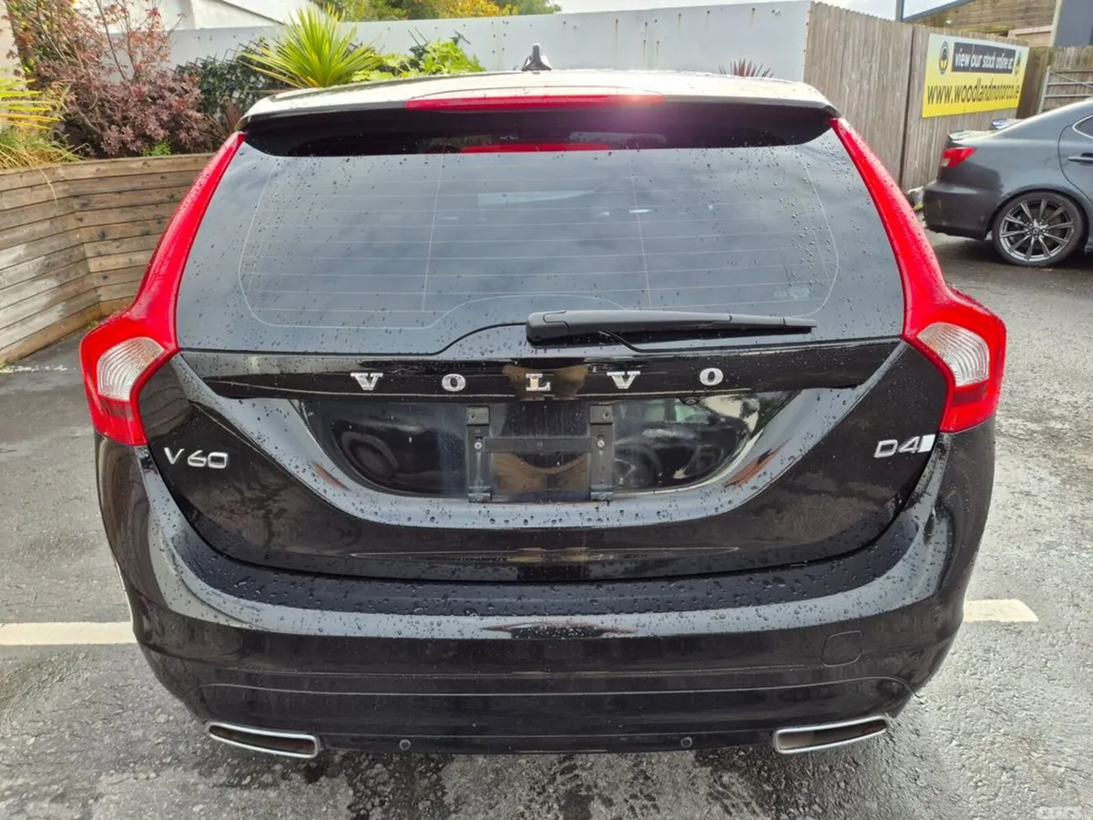Volvo V60 Estate, Diesel, 2017, Black