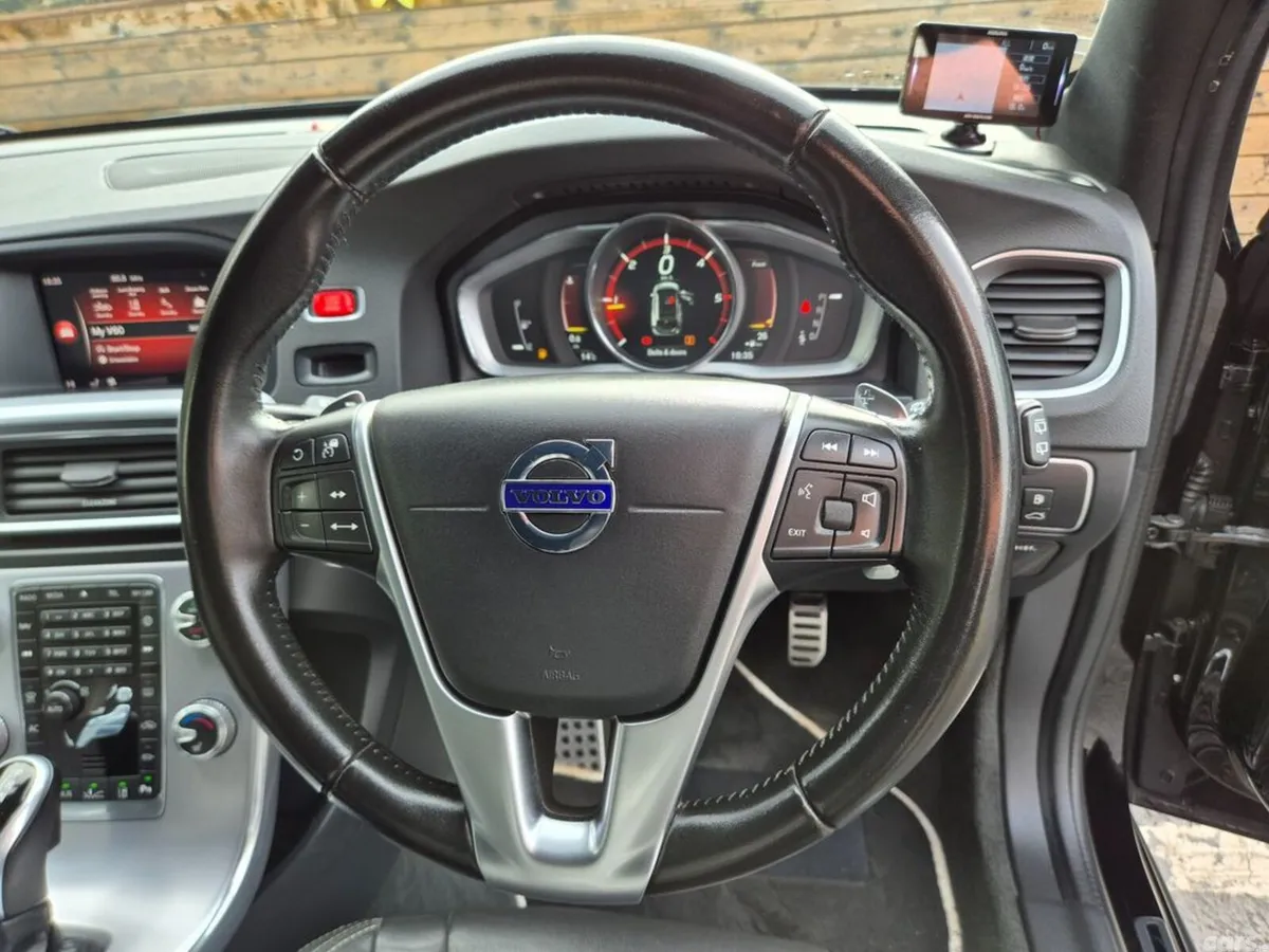 Volvo V60 Estate, Diesel, 2017, Black