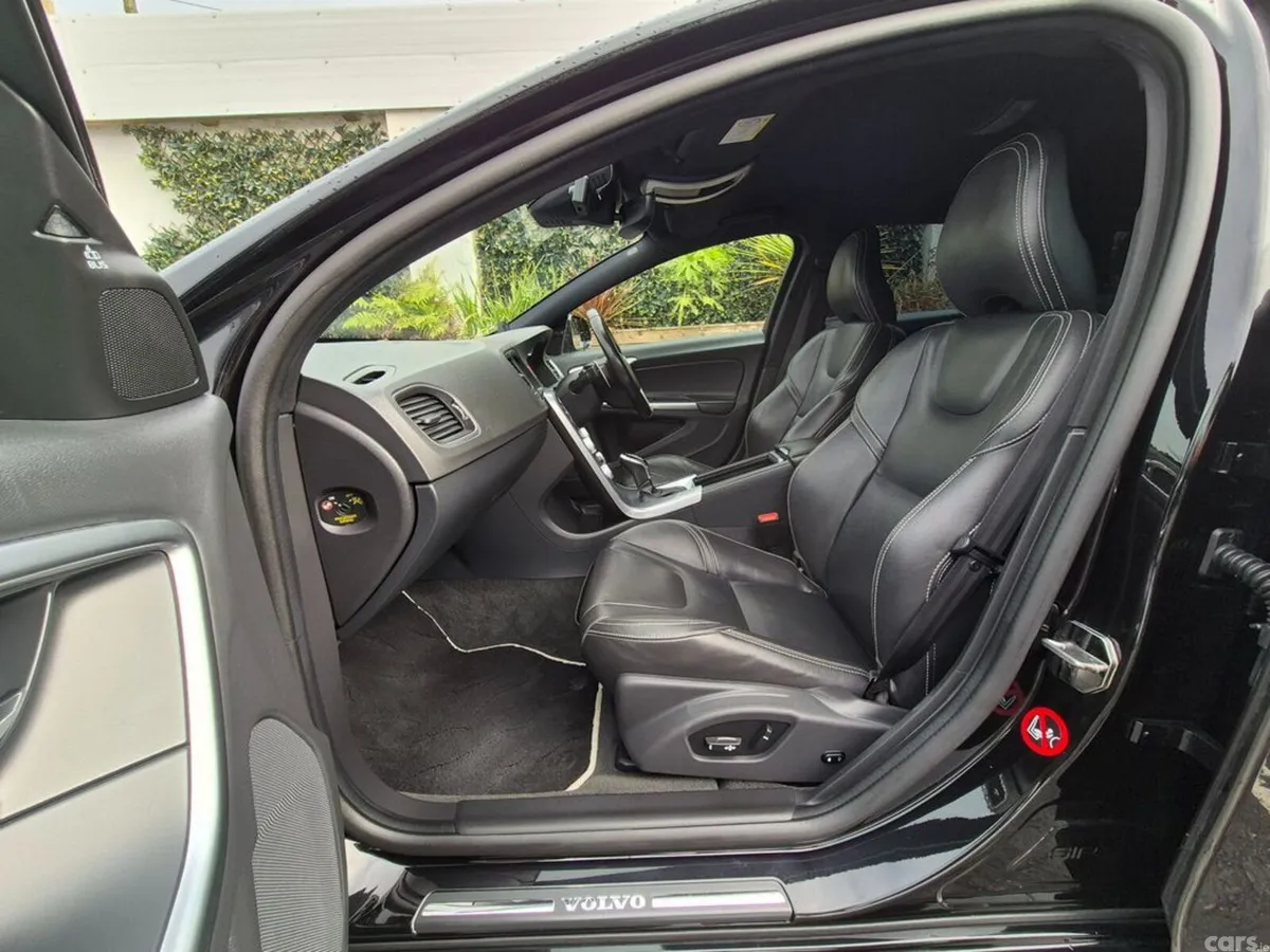 Volvo V60 Estate, Diesel, 2017, Black