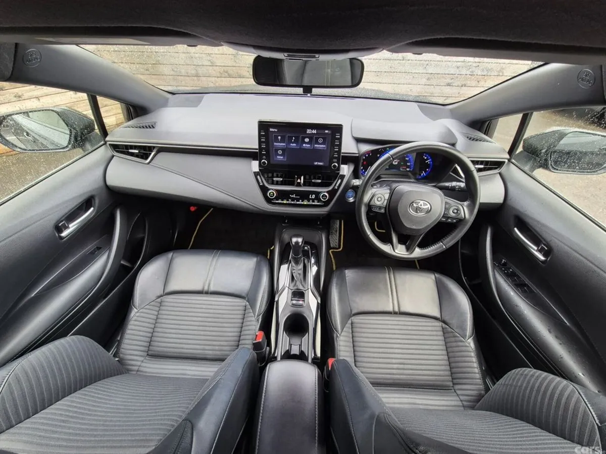 Toyota Corolla Hatchback, Petrol Hybrid, 2022, Black