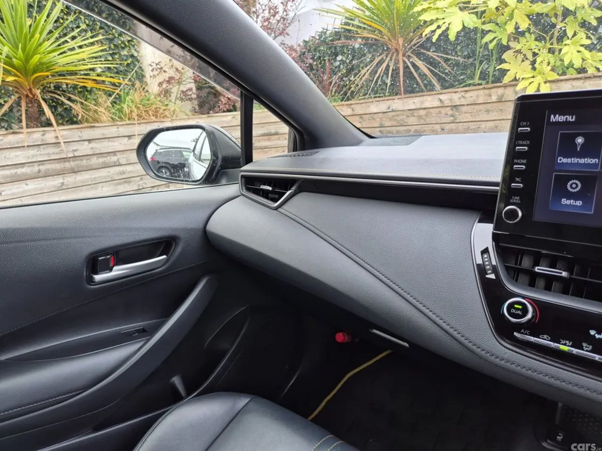 Toyota Corolla Hatchback, Petrol Hybrid, 2022, Black