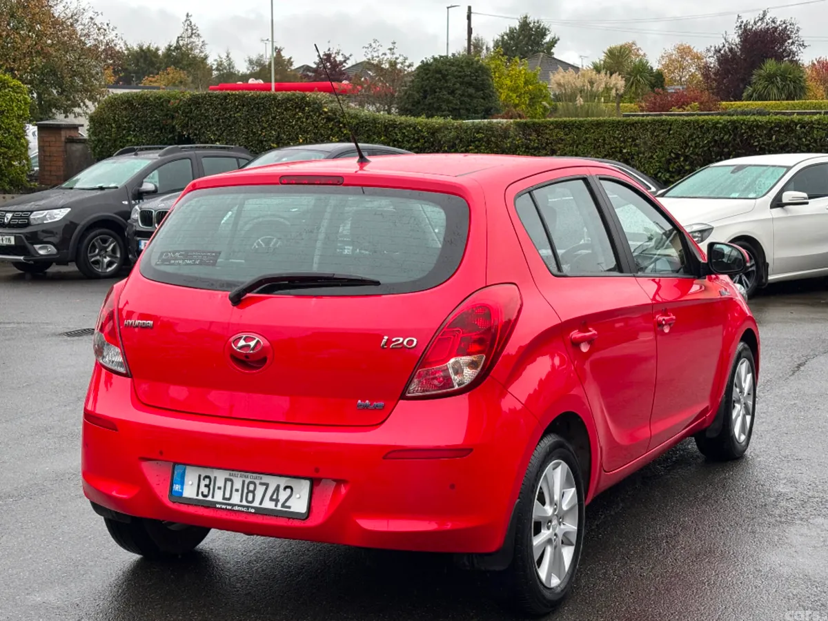 Hyundai i20 MPV, Petrol, 2013, Red