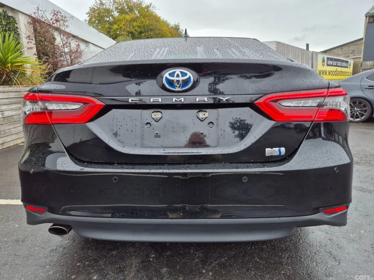 Toyota Camry Saloon, Petrol Hybrid, 2021, Black