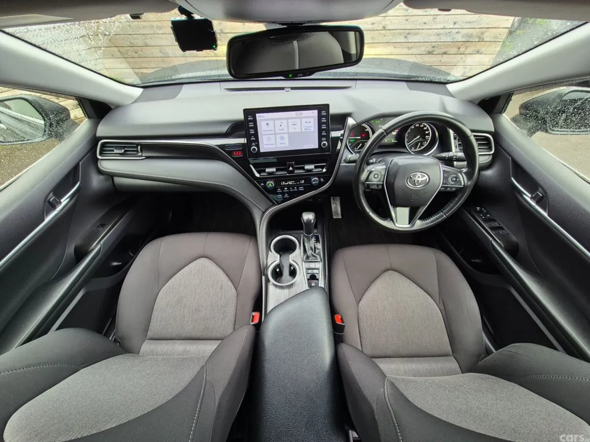 Toyota Camry Saloon, Petrol Hybrid, 2021, Black