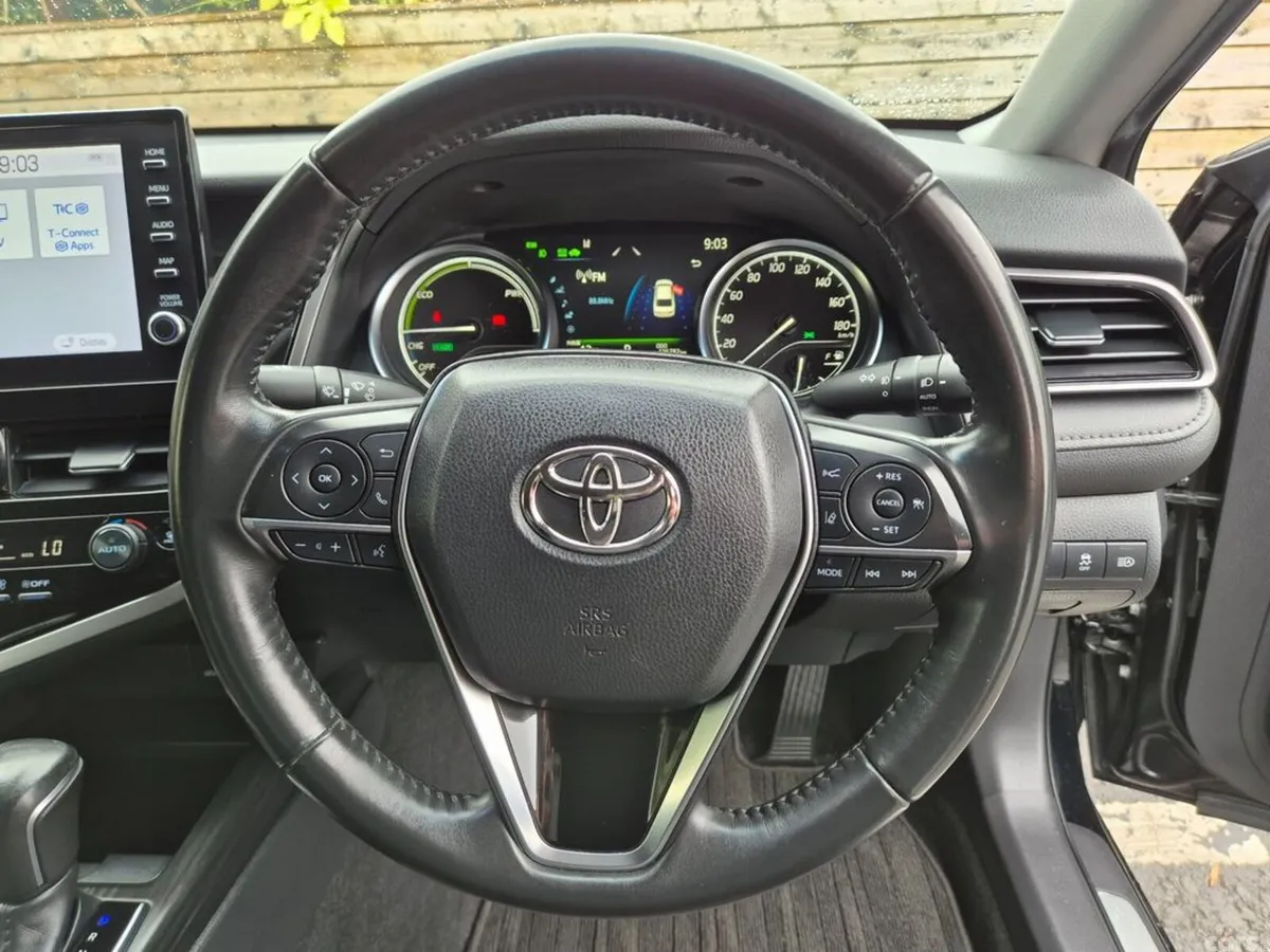 Toyota Camry Saloon, Petrol Hybrid, 2021, Black