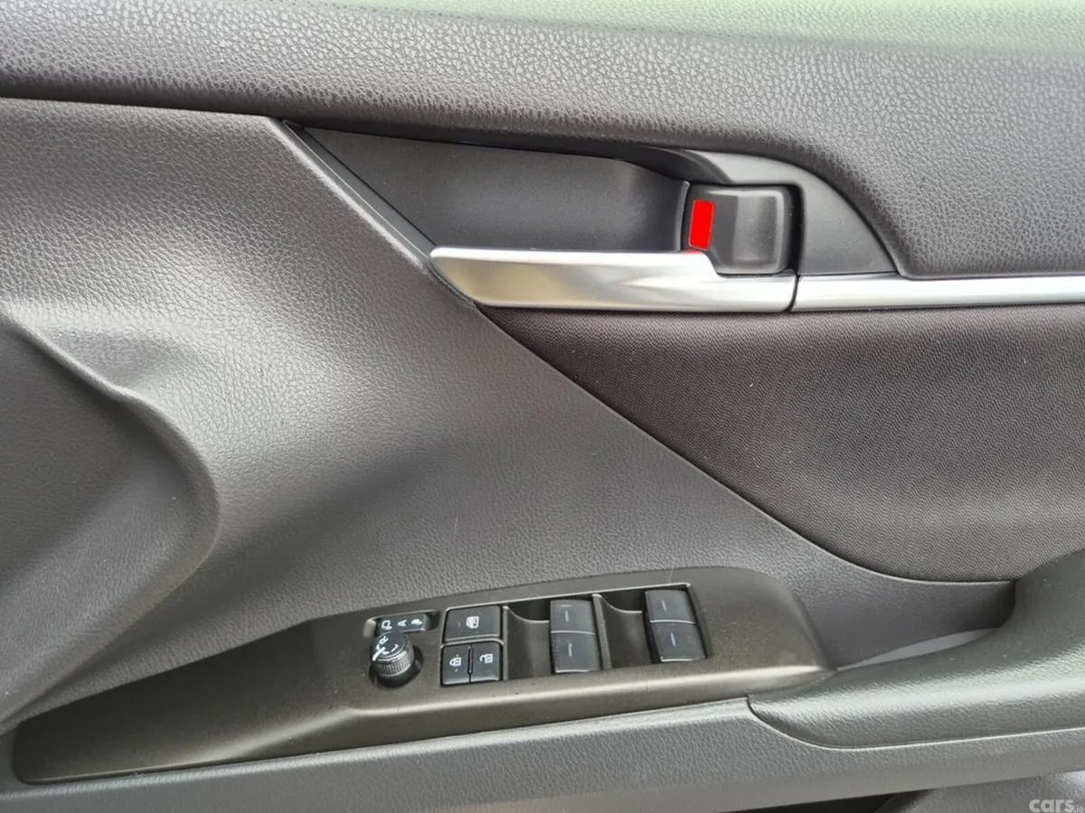 Toyota Camry Saloon, Petrol Hybrid, 2021, Black