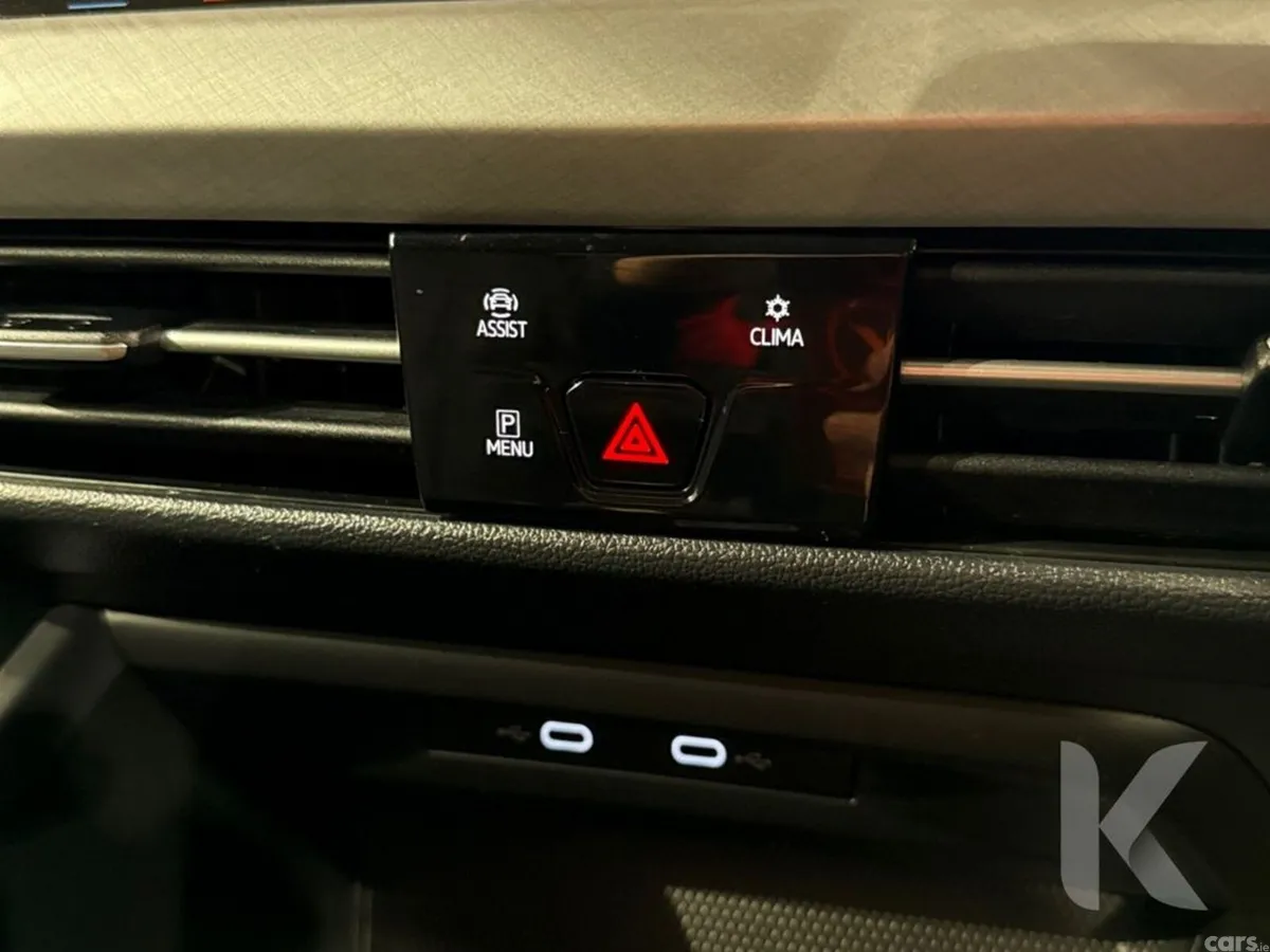 Volkswagen Golf Hatchback, Petrol Hybrid, 2021, Blue