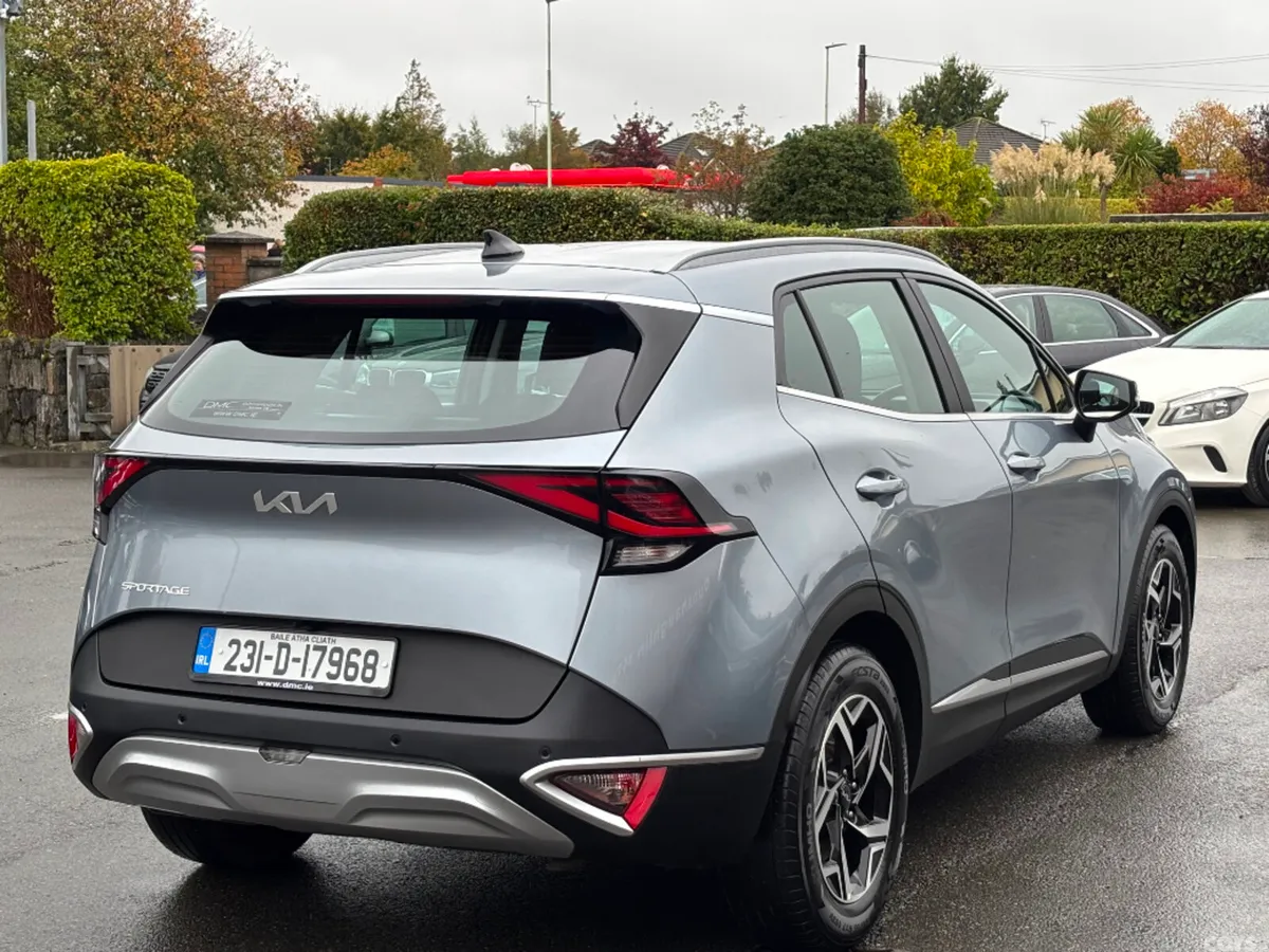 Kia Sportage MPV, Diesel Hybrid, 2023, Grey