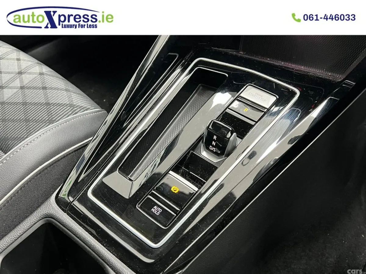 Volkswagen Golf Estate, Diesel, 2023, White