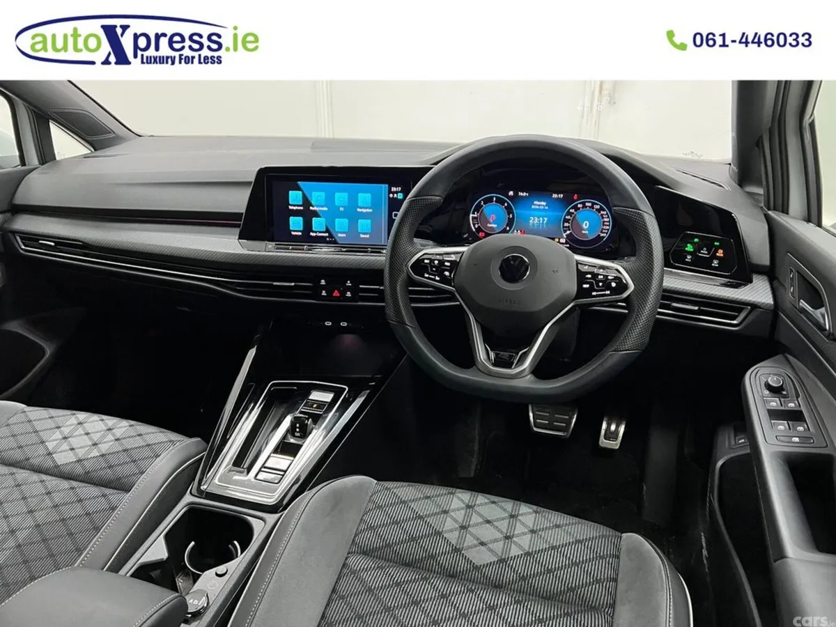 Volkswagen Golf Estate, Diesel, 2023, White