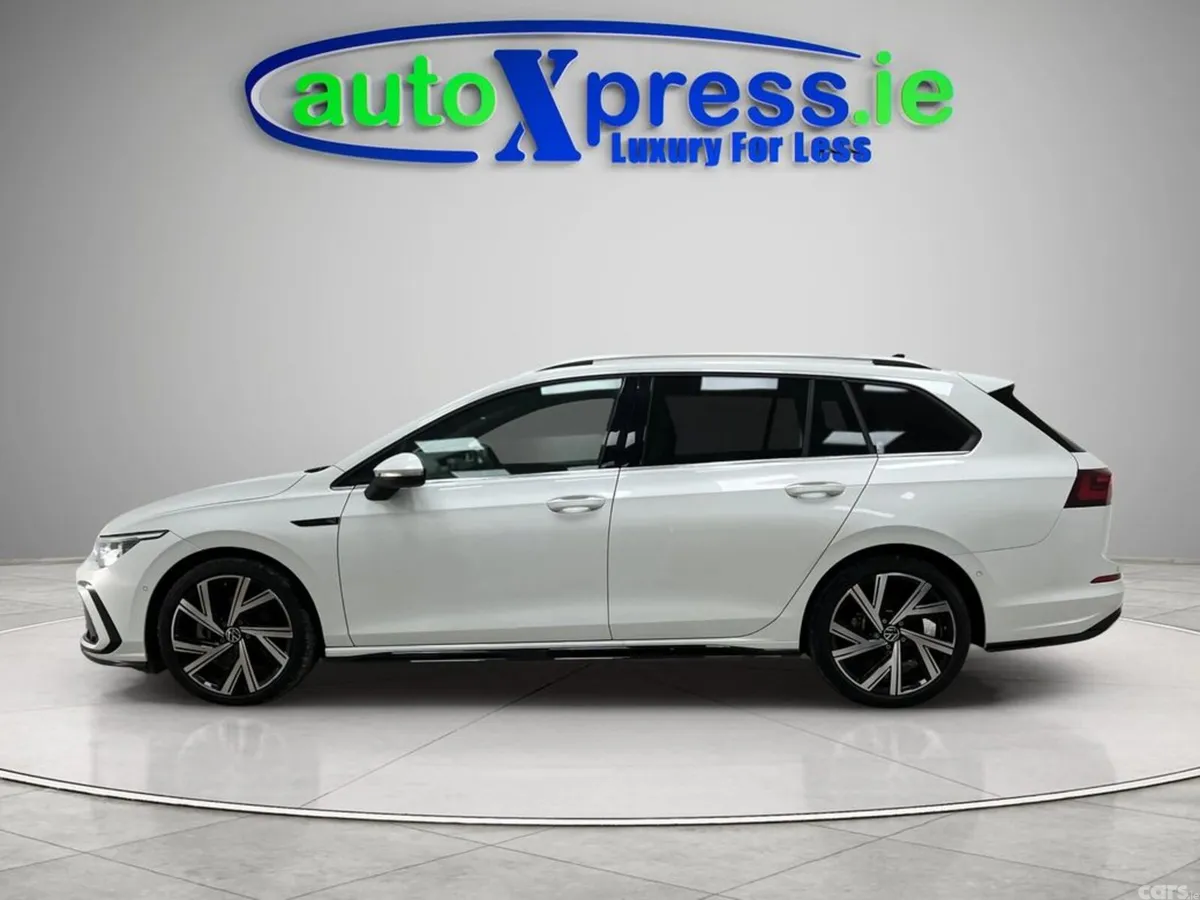 Volkswagen Golf Estate, Diesel, 2023, White