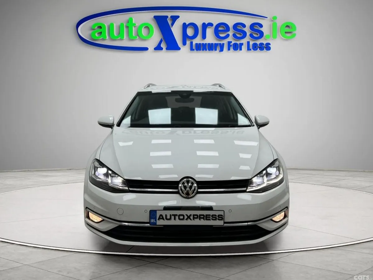 Volkswagen Golf Estate, Diesel, 2019, White