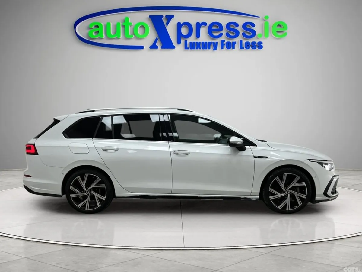 Volkswagen Golf Estate, Diesel, 2023, White
