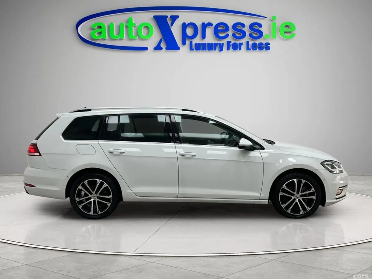 Volkswagen Golf Estate, Diesel, 2019, White