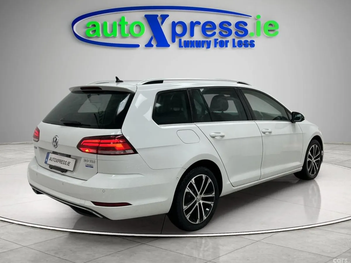 Volkswagen Golf Estate, Diesel, 2019, White