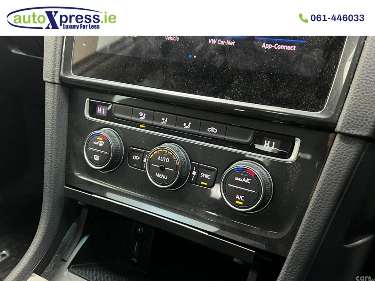 Volkswagen Golf Estate, Diesel, 2019, White