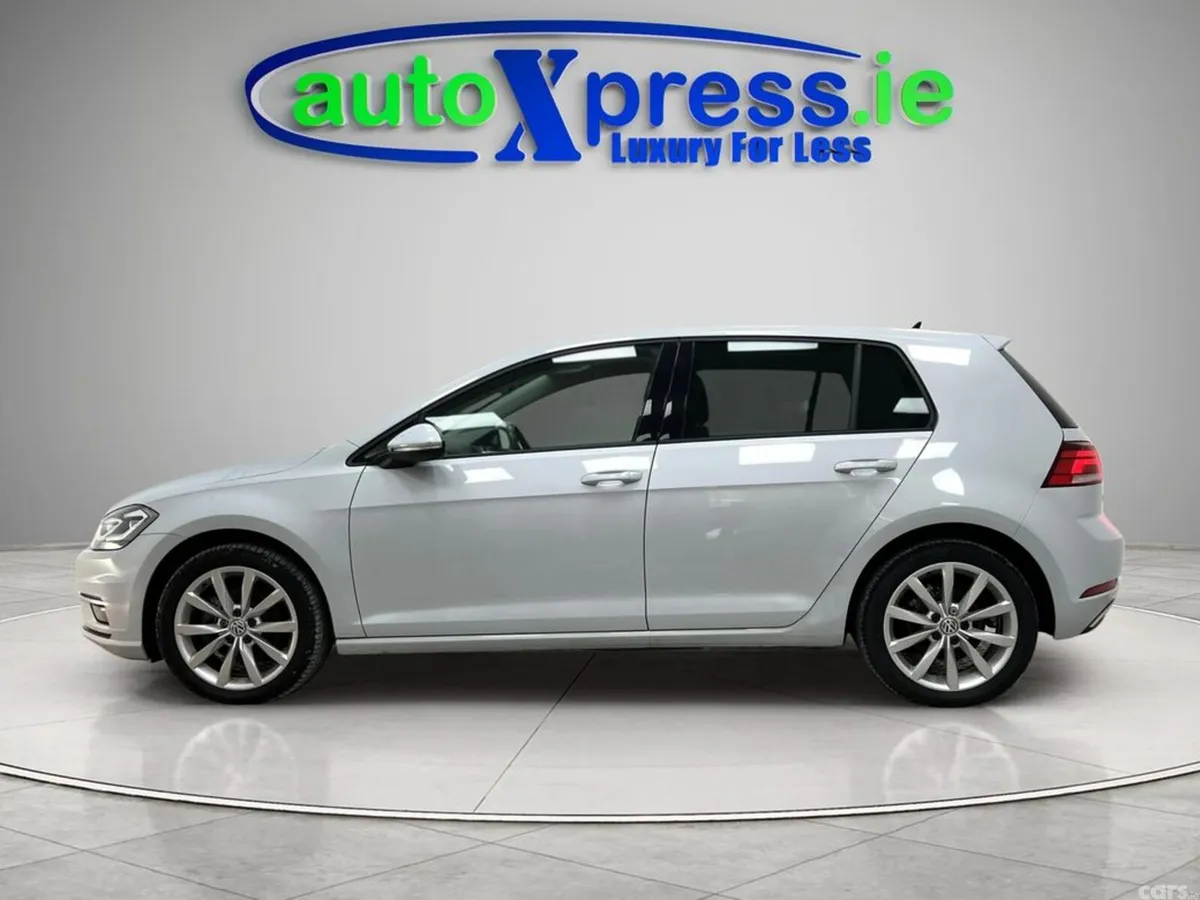 Volkswagen Golf Hatchback, Petrol, 2018, White