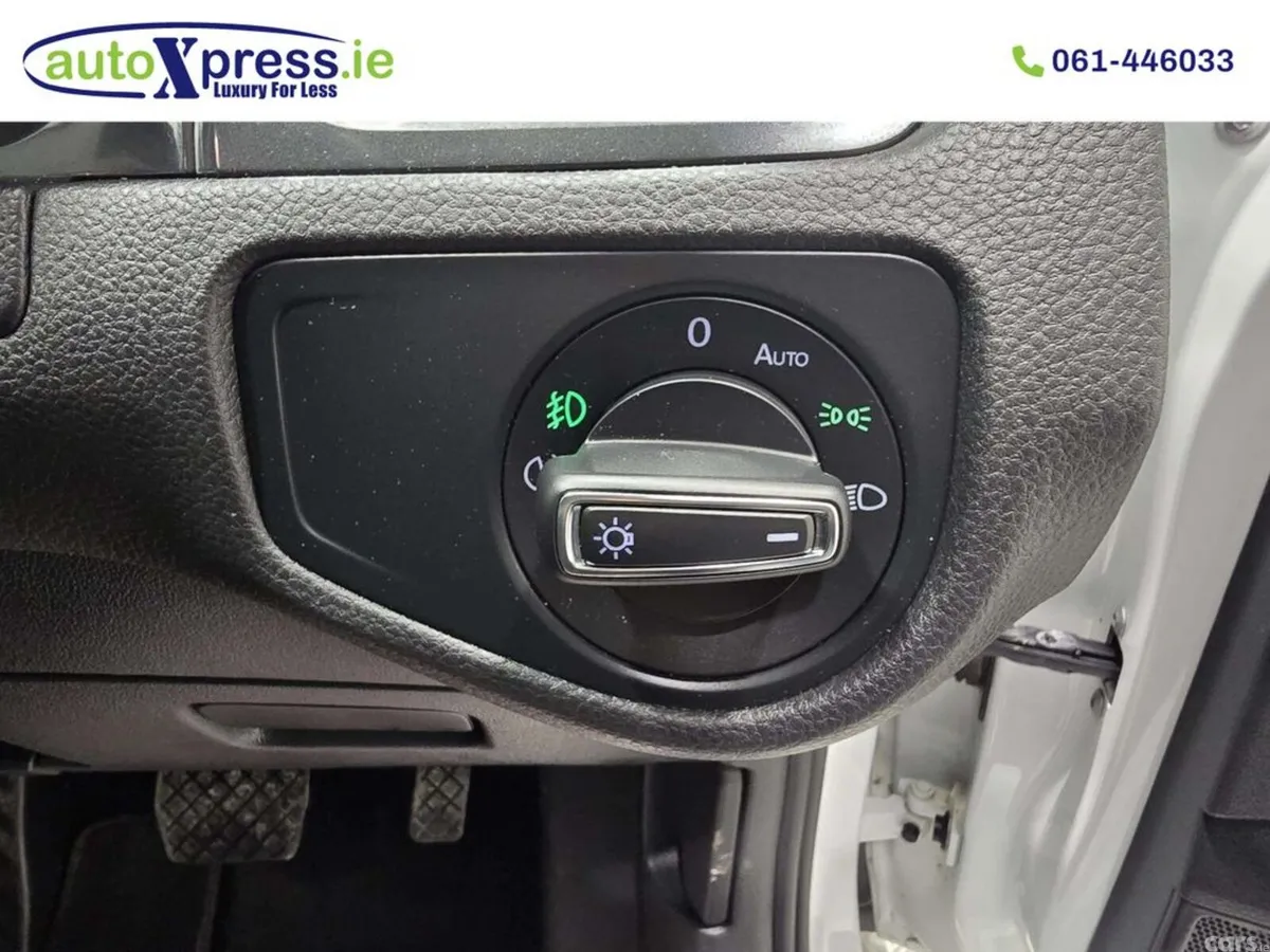 Volkswagen Golf Hatchback, Petrol, 2018, White