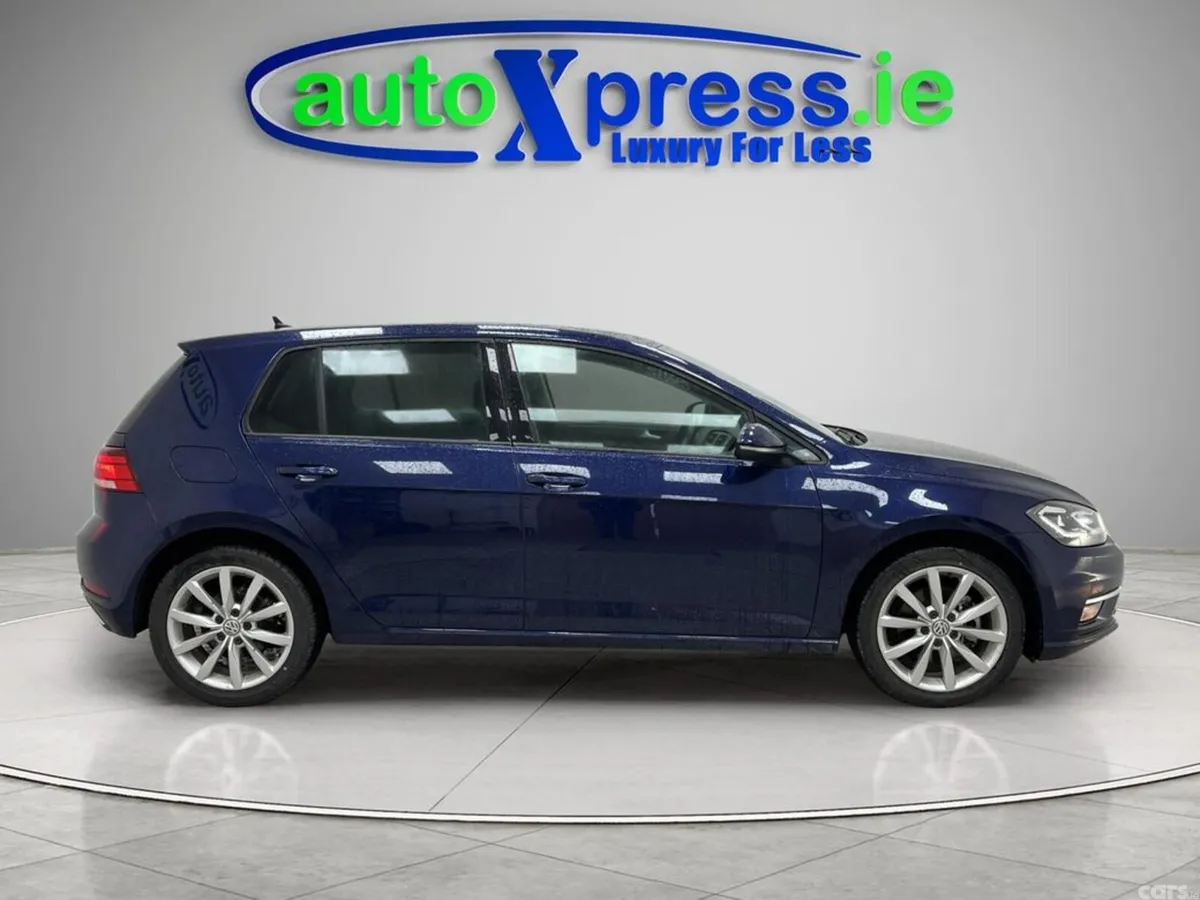 Volkswagen Golf Hatchback, Petrol, 2018, Blue