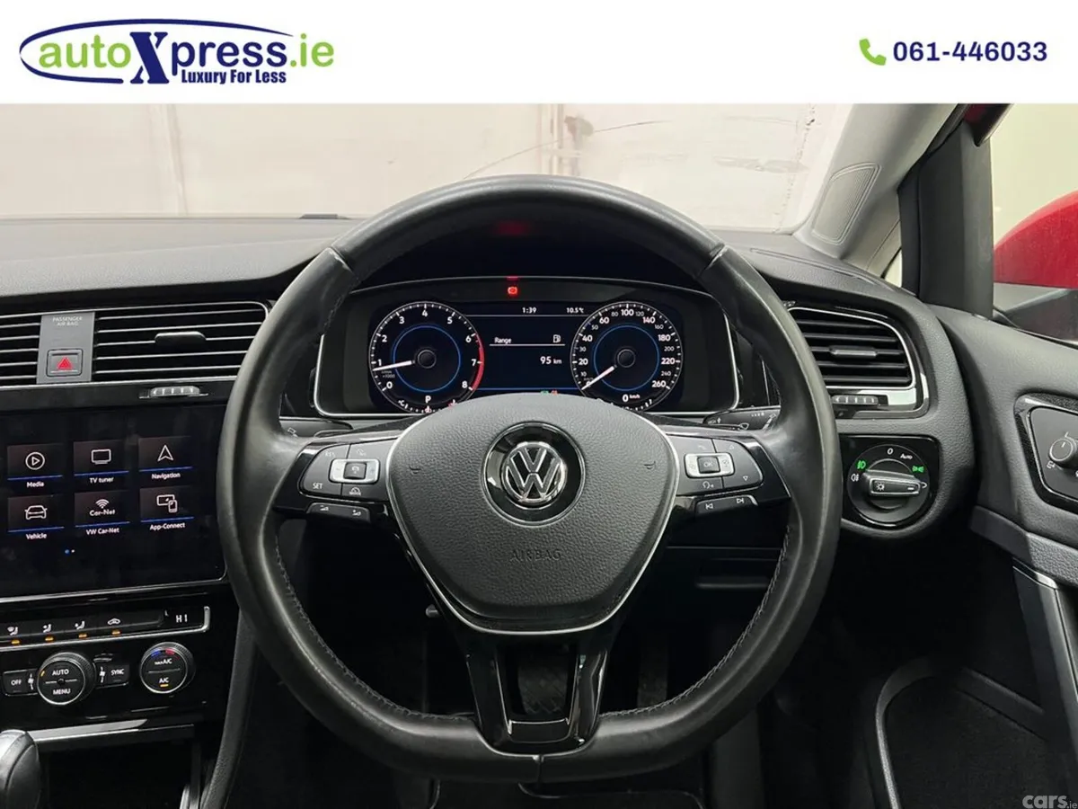 Volkswagen Golf Hatchback, Petrol, 2018, Red