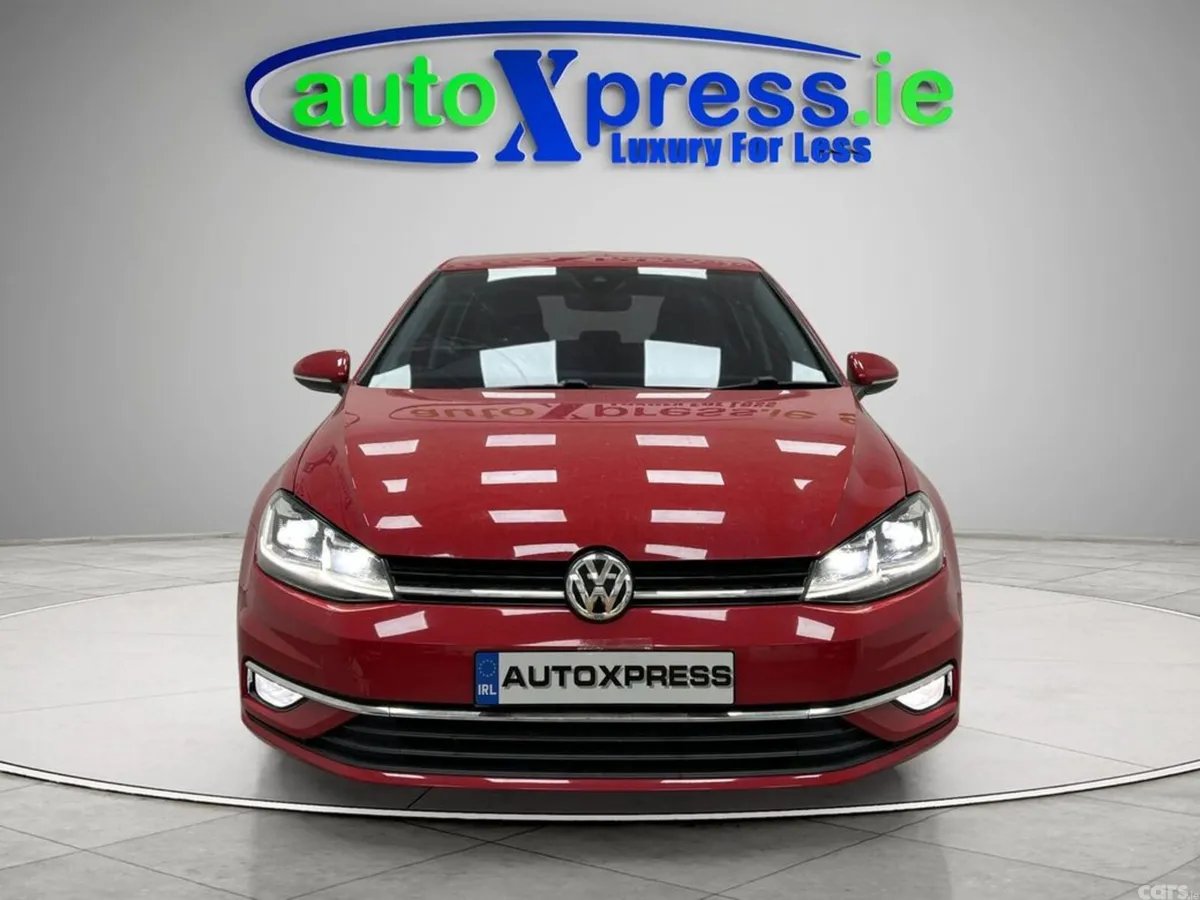 Volkswagen Golf Hatchback, Petrol, 2018, Red