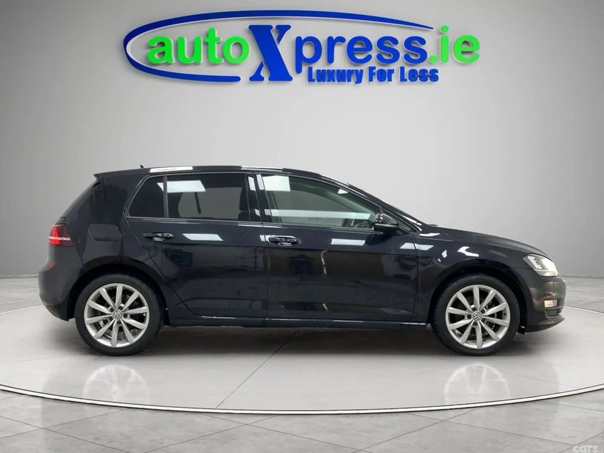 Volkswagen Golf Hatchback, Petrol, 2017, Black