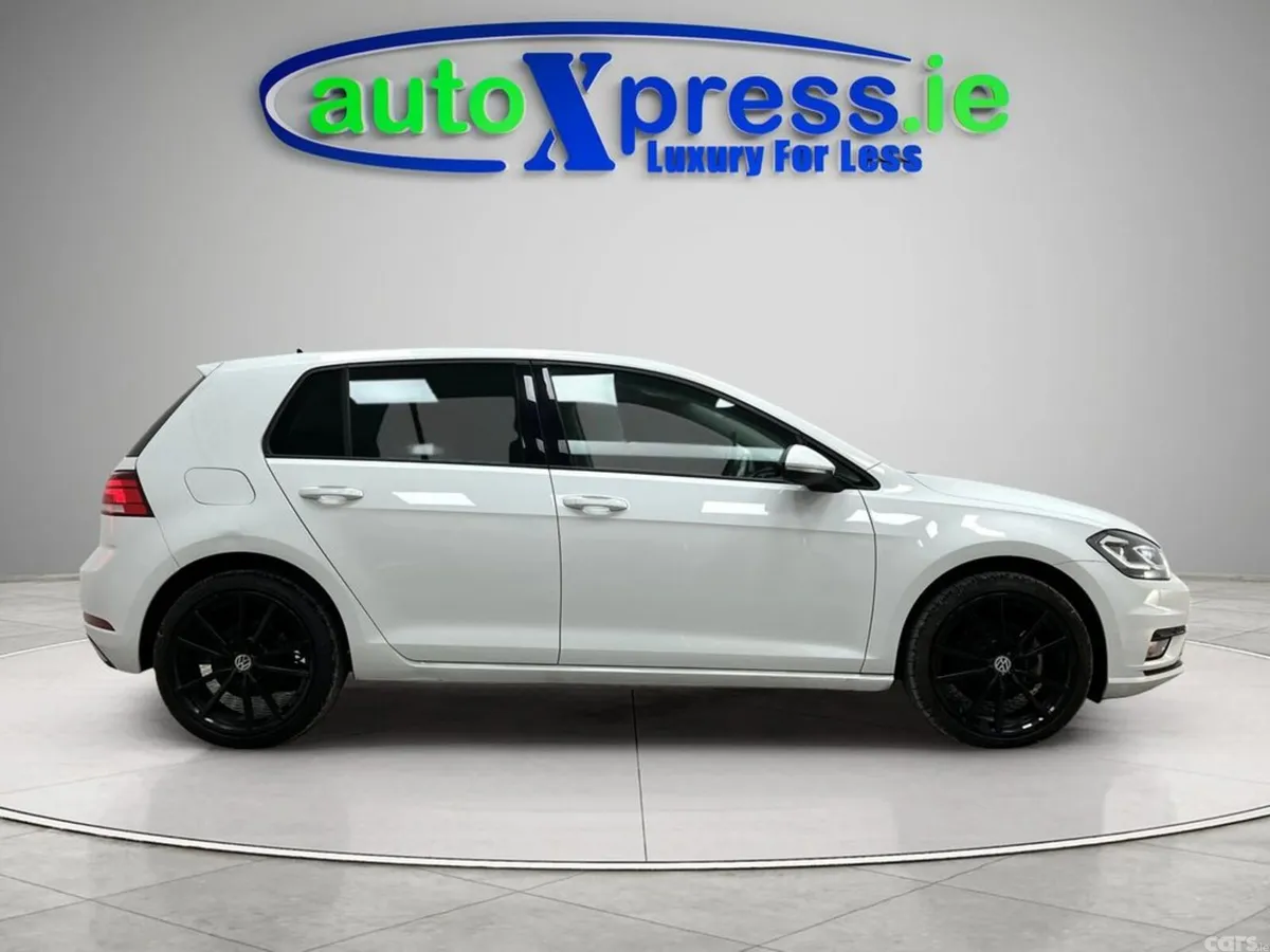 Volkswagen Golf Hatchback, Petrol, 2018, White
