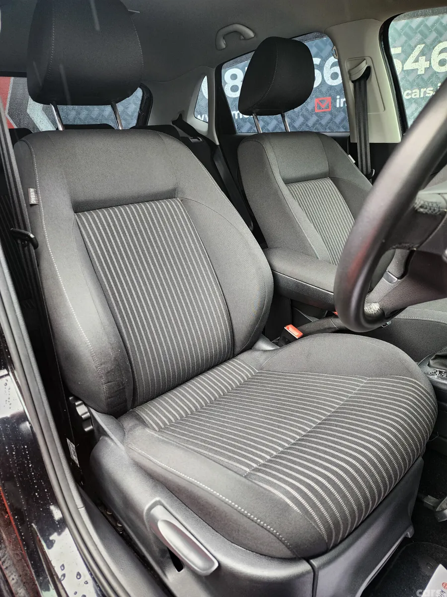 Volkswagen Polo Hatchback, Petrol, 2011, Black
