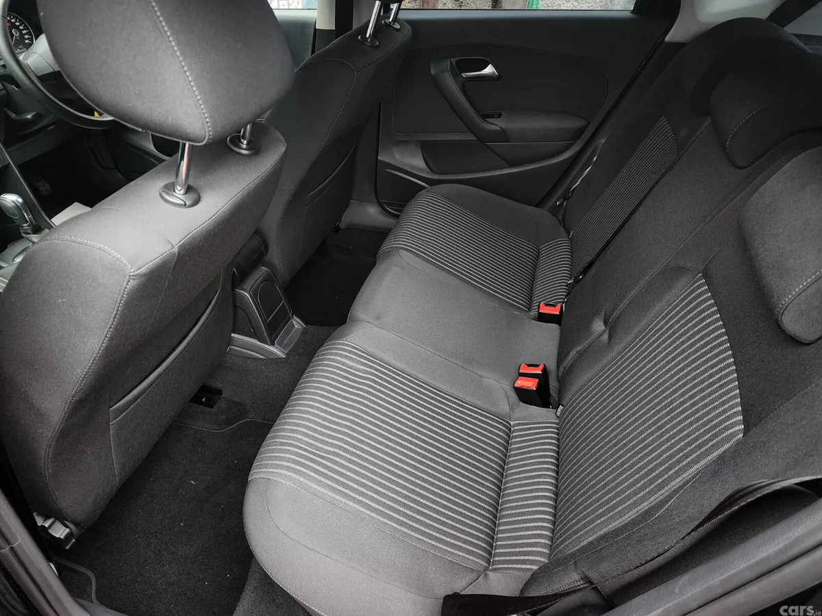 Volkswagen Polo Hatchback, Petrol, 2011, Black