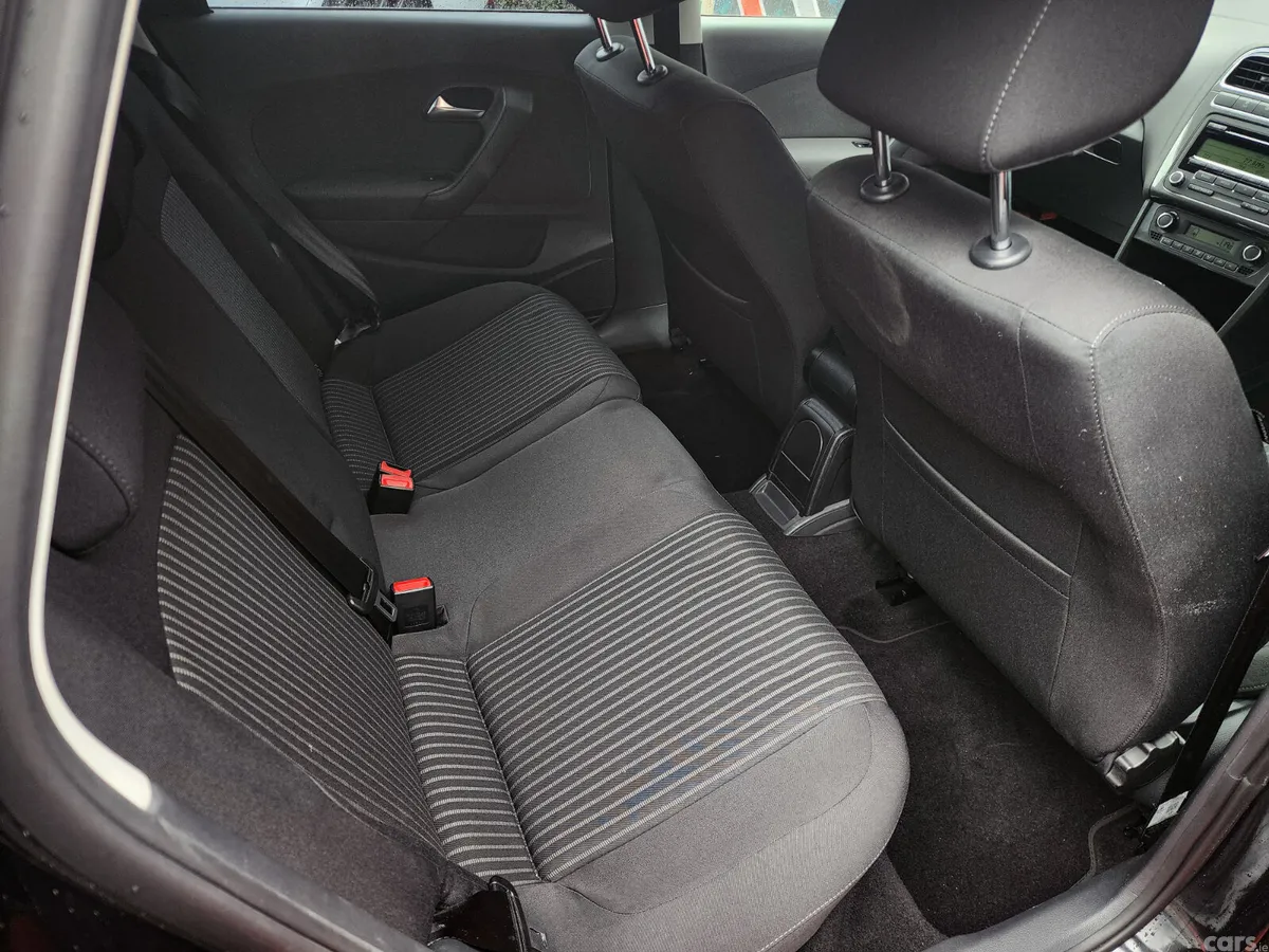 Volkswagen Polo Hatchback, Petrol, 2011, Black