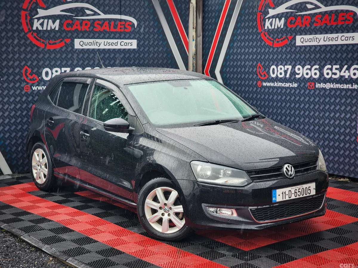 Volkswagen Polo Hatchback, Petrol, 2011, Black