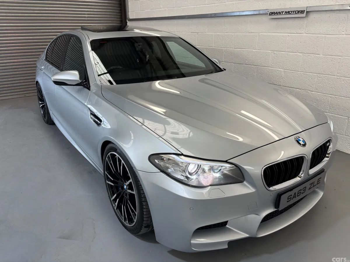 BMW M5 Saloon, Petrol, 2013, Blue