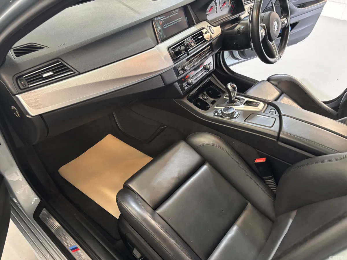 BMW M5 Saloon, Petrol, 2013, Blue