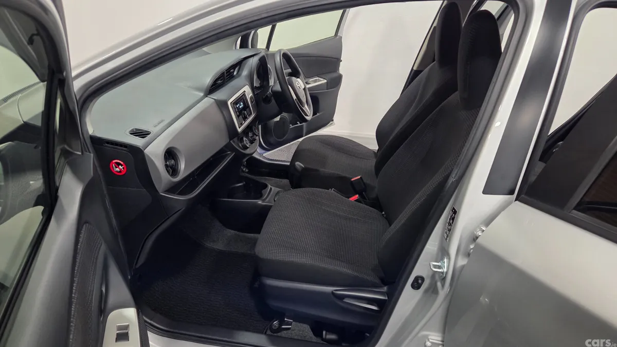 Toyota Vitz Hatchback, Petrol, 2017, Silver