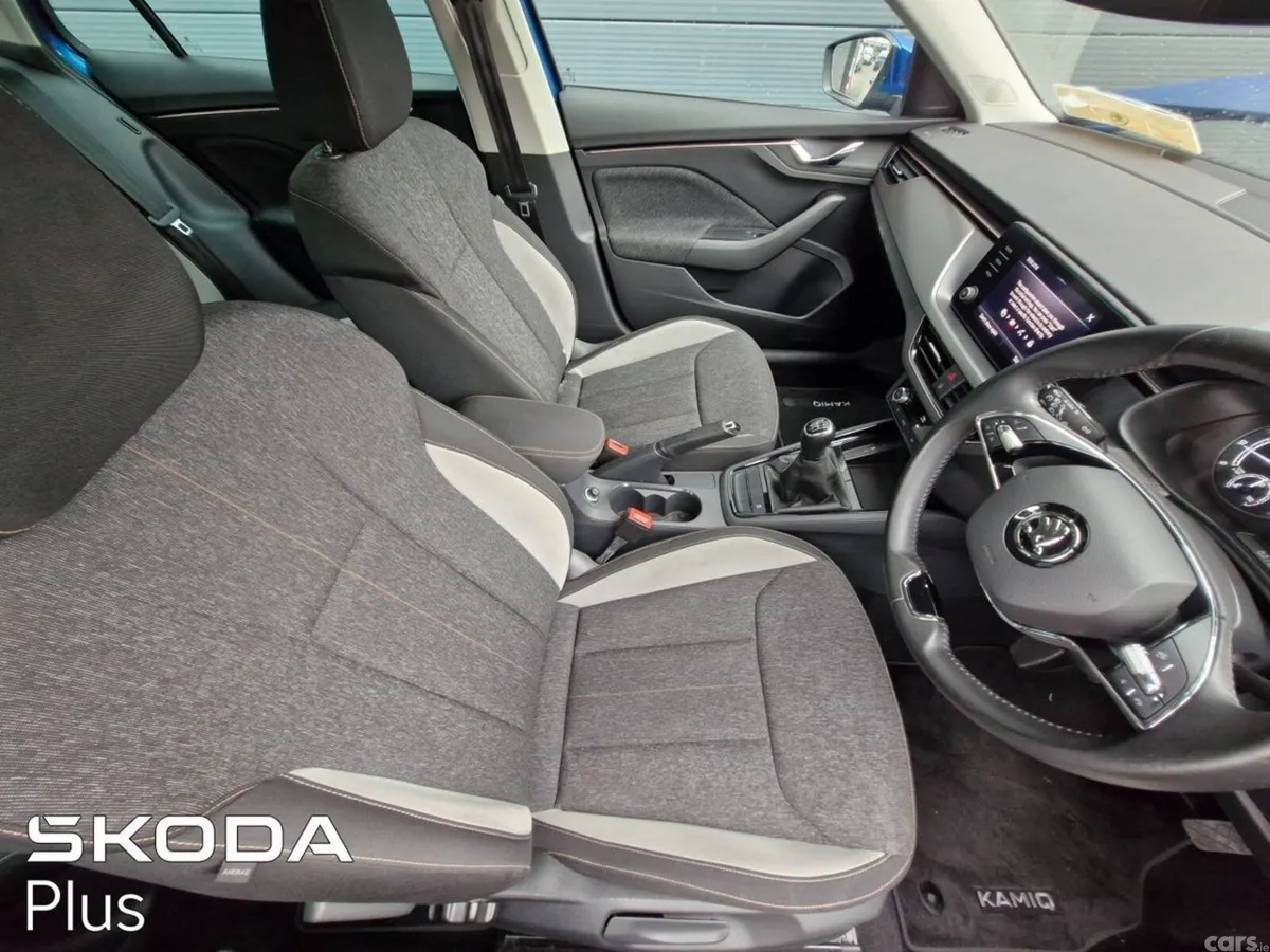 Skoda Kamiq Hatchback, Petrol, 2023, Blue