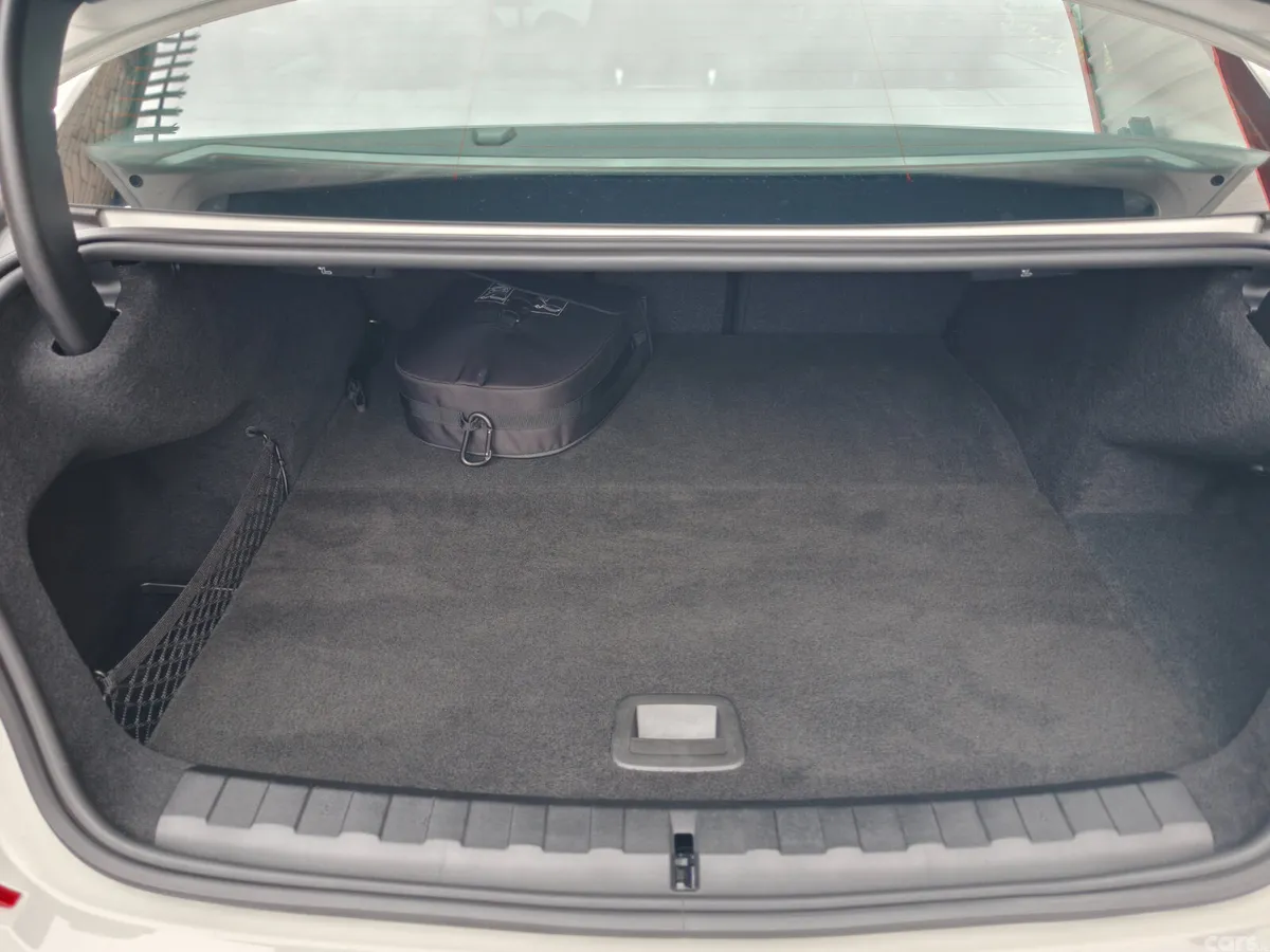BMW 3-Series Saloon, Petrol Plug-in Hybrid, 2021, White