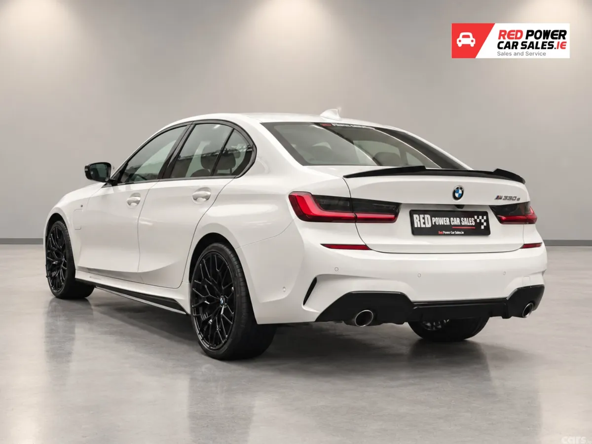 BMW 3-Series Saloon, Petrol Plug-in Hybrid, 2021, White