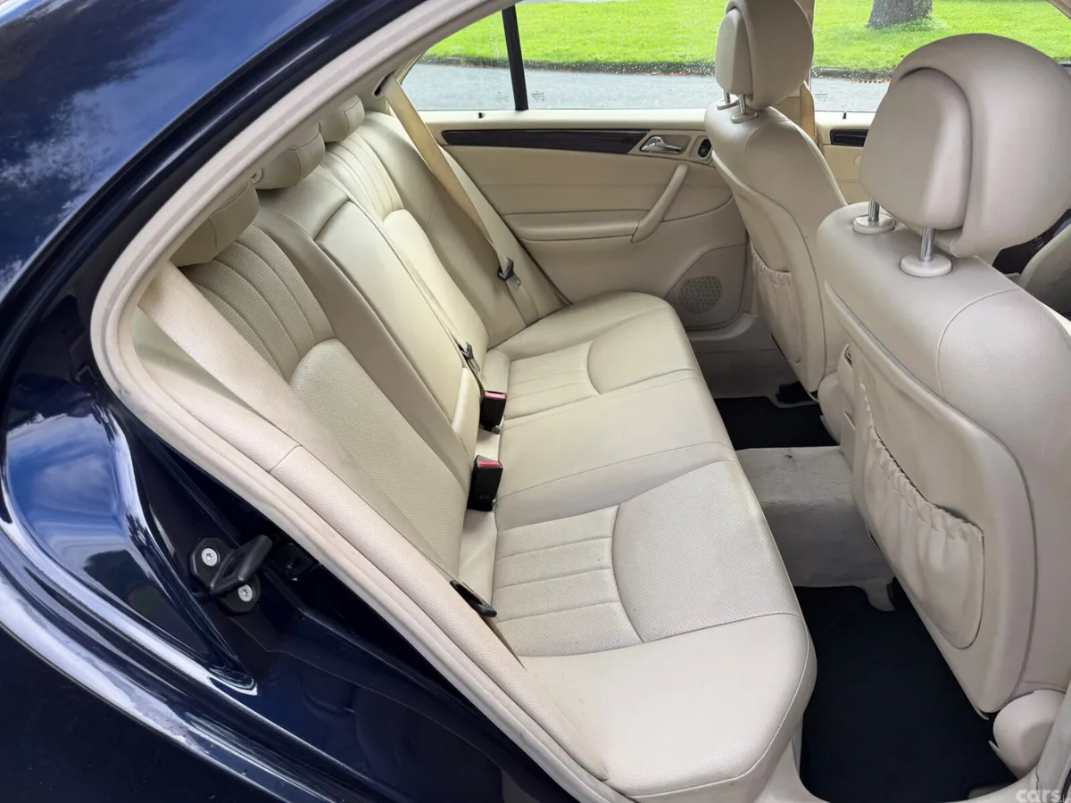 Mercedes-Benz C-Class Saloon, Petrol, 2007, Blue