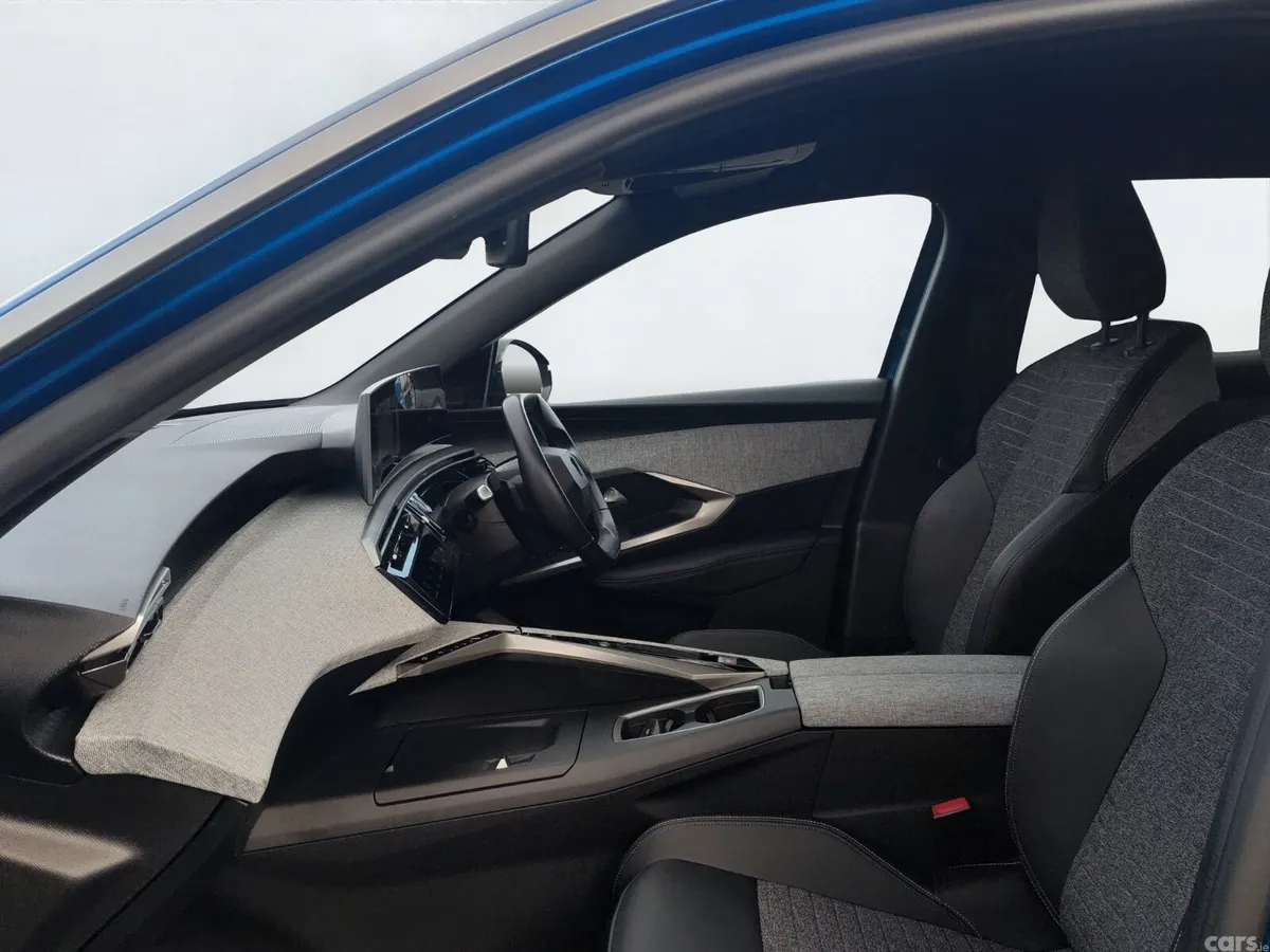 Peugeot 3008 MPV, Petrol Hybrid, 2025, Blue