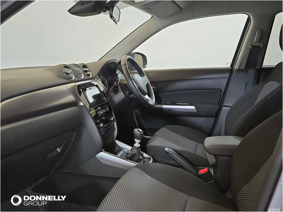 Suzuki Vitara SUV, Petrol, 2023, Grey